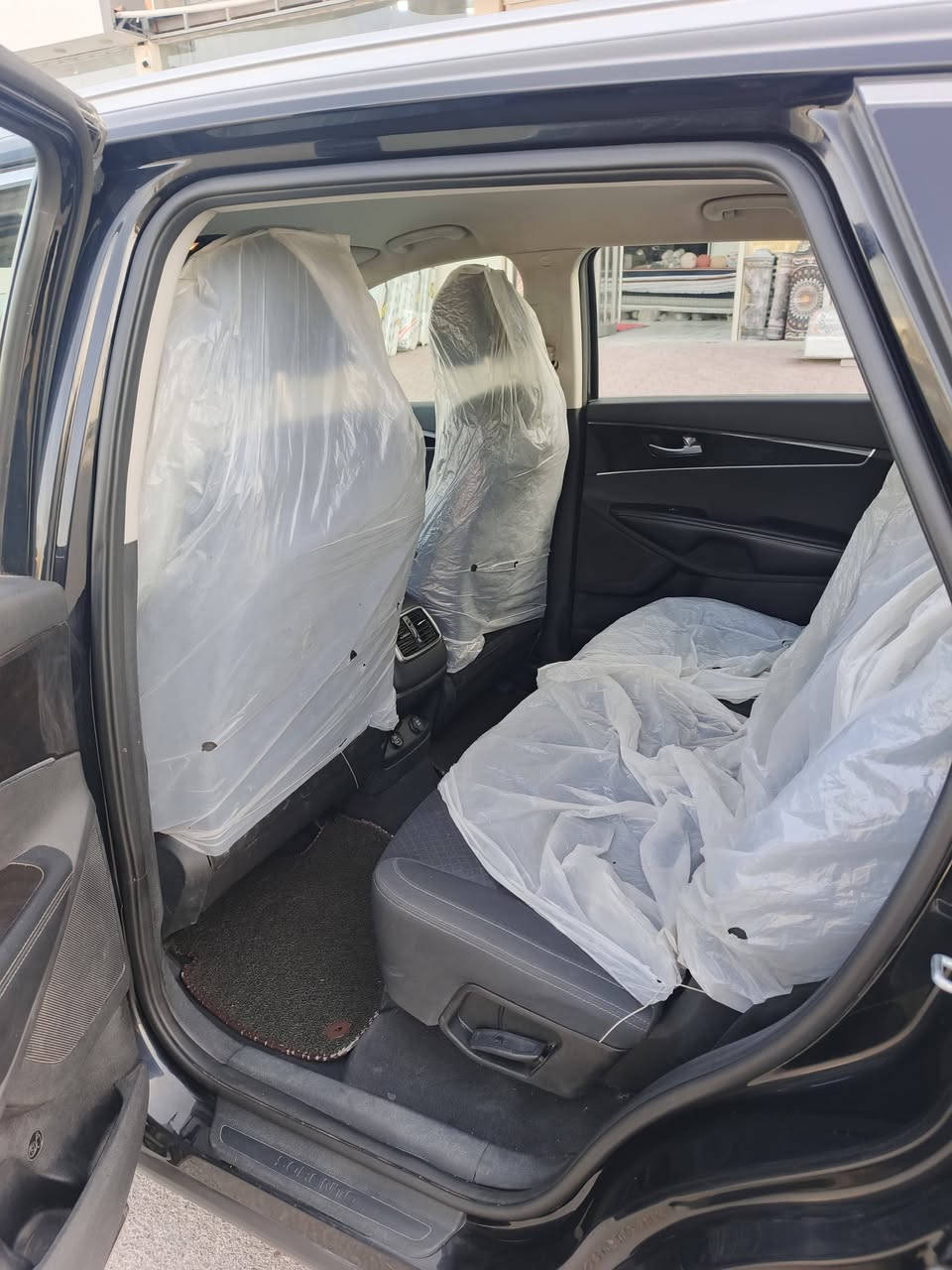 جمعه مباركه// كيا سورنتو موديل 18 رقم بغداد باسمنه 7 راكب مكينه 2400 سياره جديده مكينه كير تبريد قطعتين حداديه طخم تاير سعرها 165 رقمي واتساب ***********

