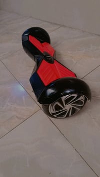 سكوتر كهربائي للبيع يحتاج فقط بطاريه و شاحنه السعر 30 و بي مجاي