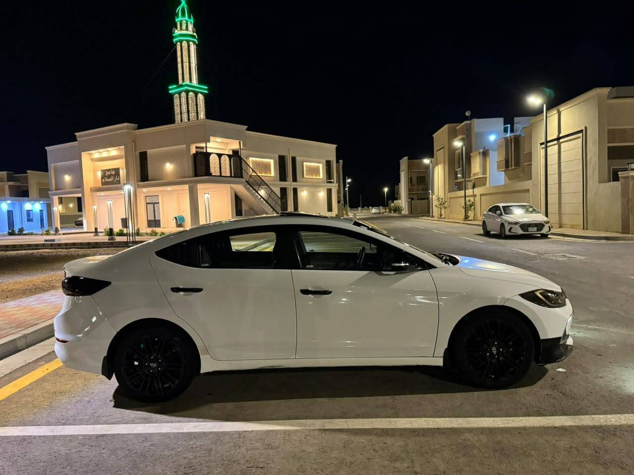 السلام عليكم سياره النترا للبيع موديل 2019 رقم بغداد تحويل مباشر السعر 140 بيها مجال عنوان رمادي ***********
