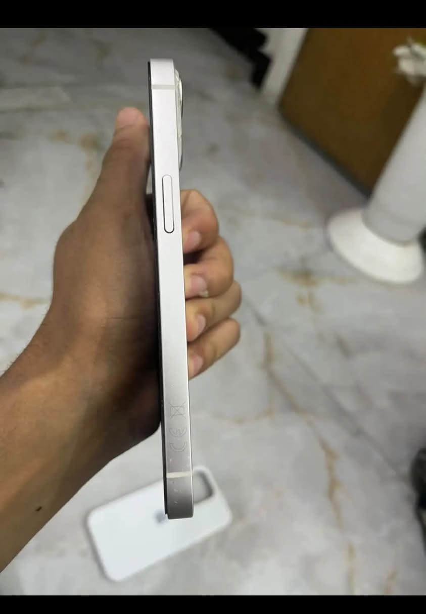 سلام عليكم آيفون لبيع 13عادي📱 نظيف 💯والله بي كسر بل ضهر موظح ماستر شرق اوسط وتر برو ذاكره 128بطاريه 86 كله بلادي جهاز مداخل صيانه 🚫 كأمره حلوه  لوان البيظ مكاني بغداد حي اور 600📍سعر 425 رقم *********** مآبي وتساب فقط اتصالات

نص مكتوب في الصور:
- ٢:٥٠ حول الاسم iPhone إصدار iOS 26.6.2 اسم الطراز iPhone 13 رقم الطراز MLPG3AA/A الرقم التسلسلي GQTH0XRDWP انتهت صلاحية التغطية الأغاني الفيديوهات ٣٠ الصور ١٠٣ التطبيقات ٨ السعة ١٢٨ غ.ب. متوفرة ١٠٢ غ.ب.