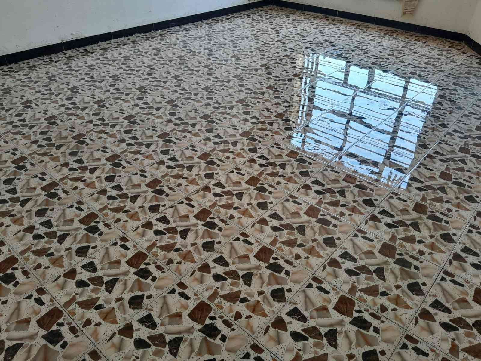 خلفه سيراميك مرمر بورسلين كاشي طابوك زجاجي متفرغ واتساب موجود *********** ***********
