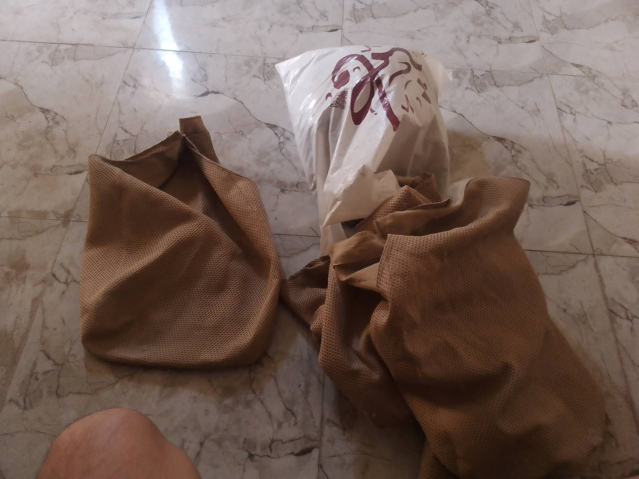 مسجل جنبي شغال وجديد سعر 25 خامت جنبي عاليه70 وكشن مر 80فرشت دشبول15 وبوشيات على 10وحده  ونوزلت مال جنبي بلديت جدلبيع 50  الهاتف *********** مكاني ديالي بعقوبه
