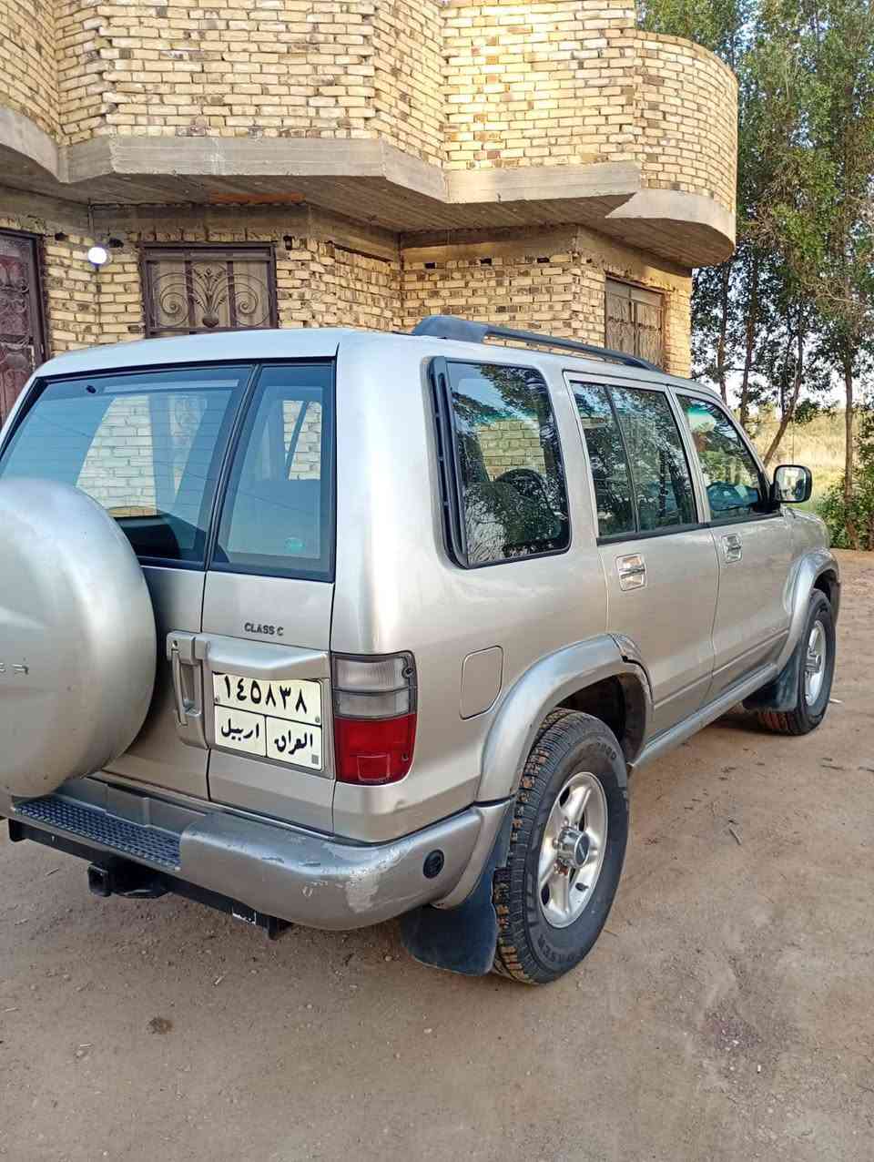 السلام عليكم ازوزه تيربور موديل 2000 مكينه كير حاويه رقم اربيل  تخم تاير تبريد ثلج منضومة غاز معروضه 65 اوبيه مجال مكانها كربلاء طويريج ***********
