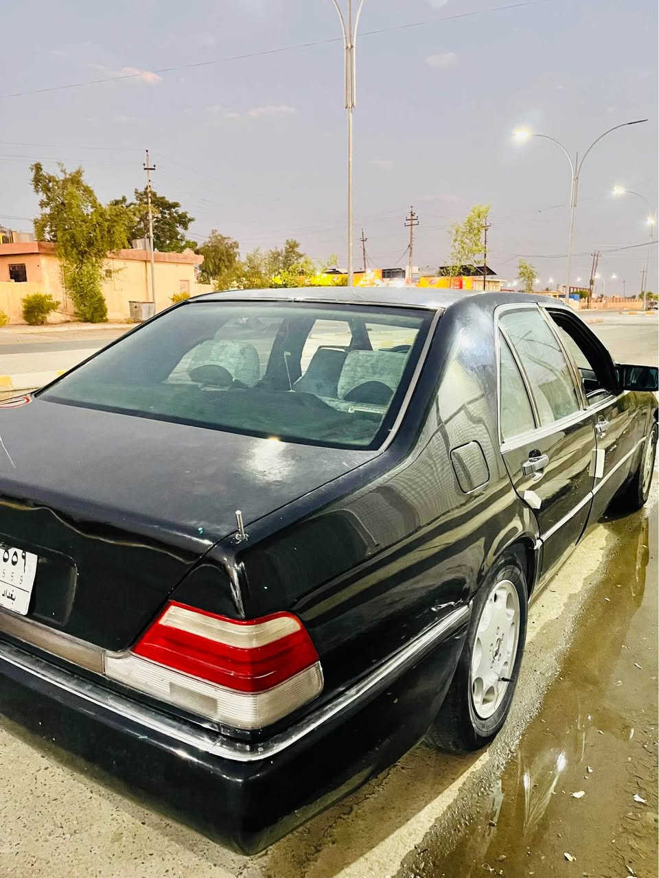 السلام عليكم 
مرسيدس 1991 شبح 
لون اسود 
رقم بغداد تحويل مباشر 
صبغ عام جماليه 
محرك 3000 كير صدر تخم تاير دبلات امامي خلفي كهربائيات كله شغاله تبريد ثلج ❄️
سياره جاهزه نقص برغي مابيه 
السعر اتصل وتدلل 
مكان السياره صلاح الدين قضاء العلم 
*********** 

*********** تكريت, صلاح الدين
