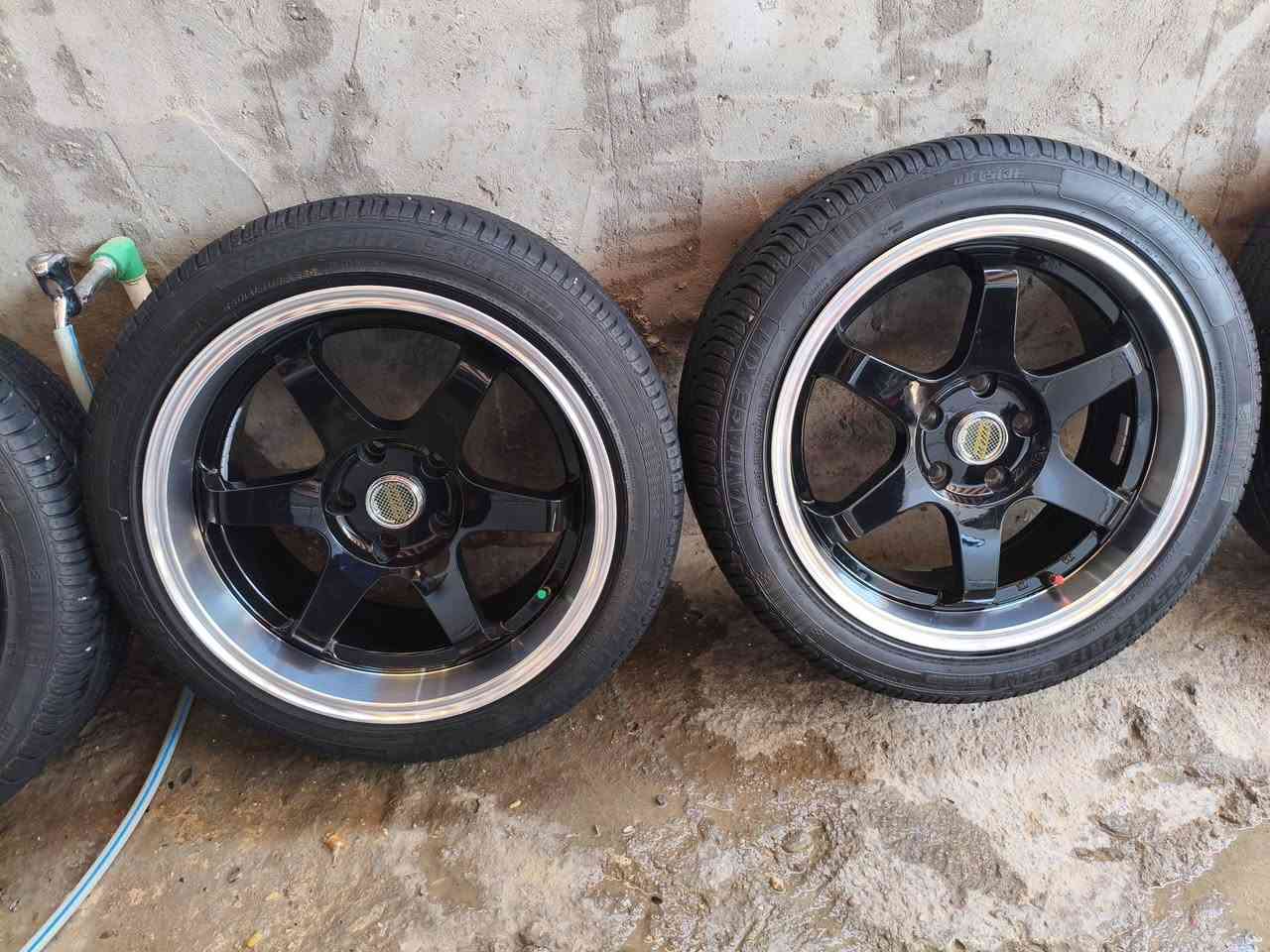 سلام عليكم ويل رياضي يرهم ملكه ماجستا شاهينه الحجم 17
السعر ب550
***********
