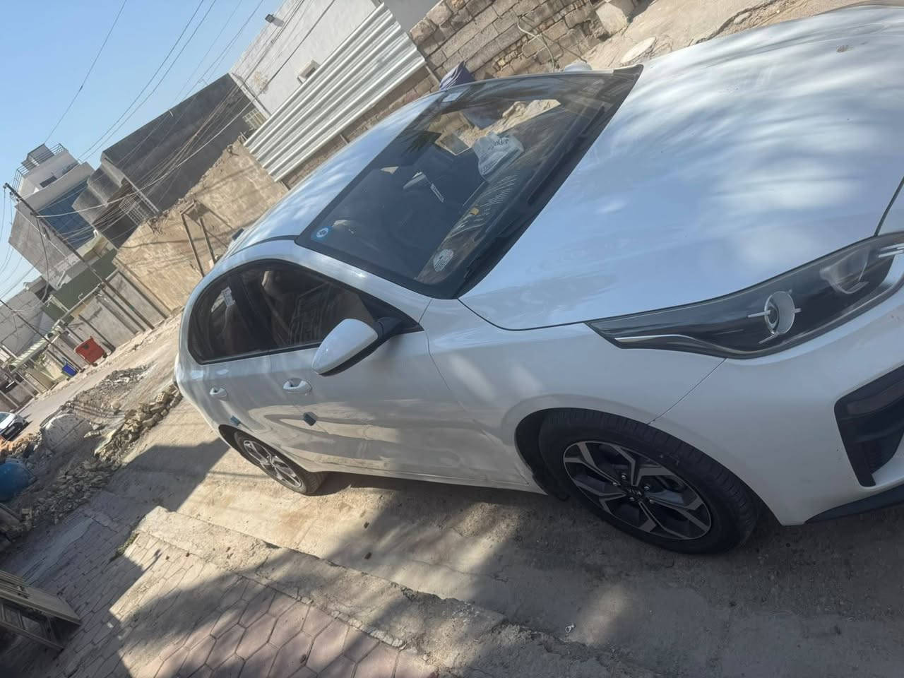 سلام عليكم سيراتو موديل 21مكفوله كفلاه عامه ماشيه 80سياره بسمي تحويل ثاني يوام مكاني بغداد سعر139وبياه مجال حك جيه فقط راقمي ***********

