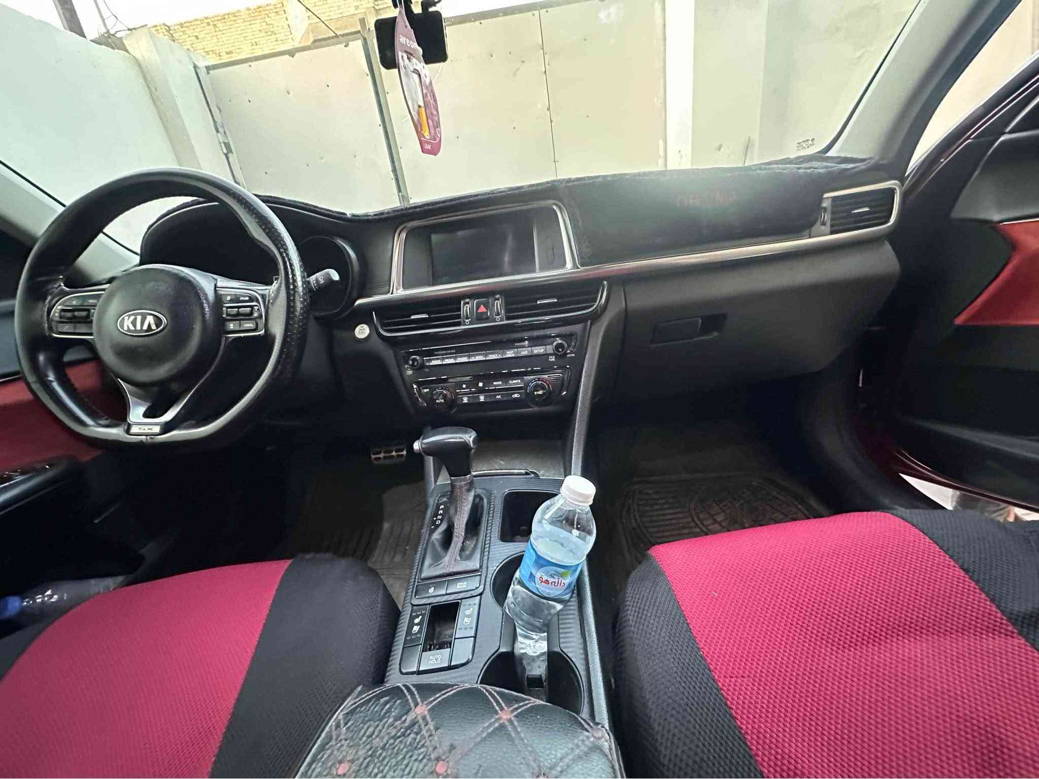 الموديل: 2016 (فئة SX Turbo الأصلية).
 المحرك: 2.0L Turbo (دبل كازكت ومكفول محرك وكير بشرط الفحص والشرط).
 البدن واللون: ماروني ملكي، بنيد مغلف أسود رياضي.

سنوية ورقم بغداد جاهزة للتحويل المباشر.
أبرز المواصفات:

 قيادة ذاتية ومساعد قيادة (Smart Cruise / Lane Keep Assist).

 صندوق خلفي ذكي (فتح الصندوق تلقائياً عند الاقتراب منه مع البصمة).

 إضاءة أمامية زنون ديناميكية تتكيف وتتحرك مع حركة المقود (Dynamic Bending Light) + LED نهارية.

 فتحة سقف بانوراما + بصمة تشغيل وأبواب.

 شاشة كبيرة  كار بلي واندرويد اوتو+ نظام صوتي فاخر Harman Kardon + كاميرا خلفية.

 داخلية جلد مغلف عنابي مع تدفئة وتبريد للمقاعد + ذاكرة خزن.

 رادار النقطة العمياء (Blind Spot) + حساسات تنبيه.

 وضعيات قيادة متعددة (Sport / Eco / Normal) + شفتات تبديل خلف المقود (Paddle Shifters).

 ويل كب رياضي 18 إنش.

ضررها بنيد مبدل ايرباك دركه فقط ومباوك الجاملغات فقط رش توحيد لون  
 شاصي لغد مكفول
سيارة جاهزه 

(110) مجالها قليل 

مكان المعاينة والتواصل: *********** 
 المحافظة: الكوت دهل اوران, واسط
