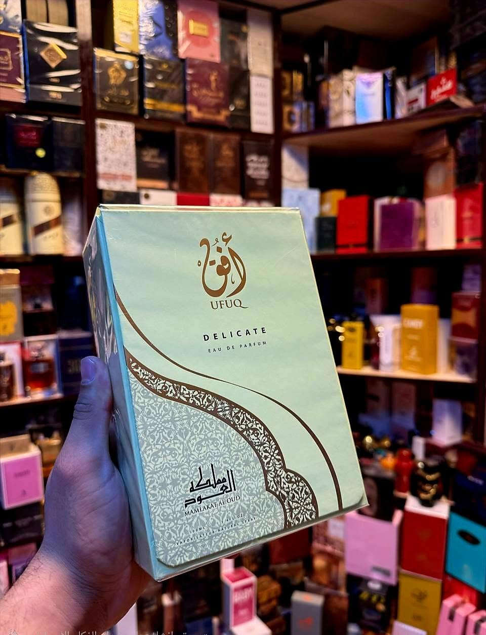 #السعر35.000 الفــــــــ دينار 
عطور أفق.. هيبة وفخامة ترافكك وين ما تروح! 😎✨

تريد عطر يكلب المكان ويسولف بيك قبل لا تحچي؟ مجموعة عطور أفق (UFUQ) من مملكة العود وصلت! تشكيلة خرافية تناسب كل أوقاتك ومناسباتك:

🤍 أفق ديفين (Divine): عطر النظافة والهدوء، ينطيك إحساس بالراحة والانتعاش طول اليوم.

🌸 أفق ديليكيت (Delicate): رقة وجاذبية مو طبيعية، عطر هادئ بس يثبت وجوده.

🖤 أفق الأسود والأخضر: الفخامة والهيبة الحقيقية، عطور ثكيلة ومرتبة للمناسبات والطلعات المهمة.

ليش لازم تجرب عطور أفق؟

⏳ ثباتية عالية وفوحان يقاوم الحر ويبقى بالهدوم.

🎁 باكيج وتصميم فاخر يبيض الوجه إذا تريد تقدمه هدية.

🛍️ لا تتردد.. اطلب عاديتك هسة وخلي عطرِك يصنع حضورِك!

توصيل لجميع محافظات العراق 🇮🇶 5000دينار 
للتواصل *********** 
الموقع بغداد
#اكسبلور #الشعب_الصيني_ماله_حل😂😂 #العراق
