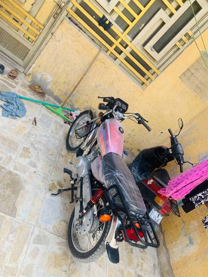 سلام عليكم حبايبي ساخت أيراني مديل 25دراجه نضيفه احلى من صور لبيع مكاني كربلاء سعره 650 :***********

