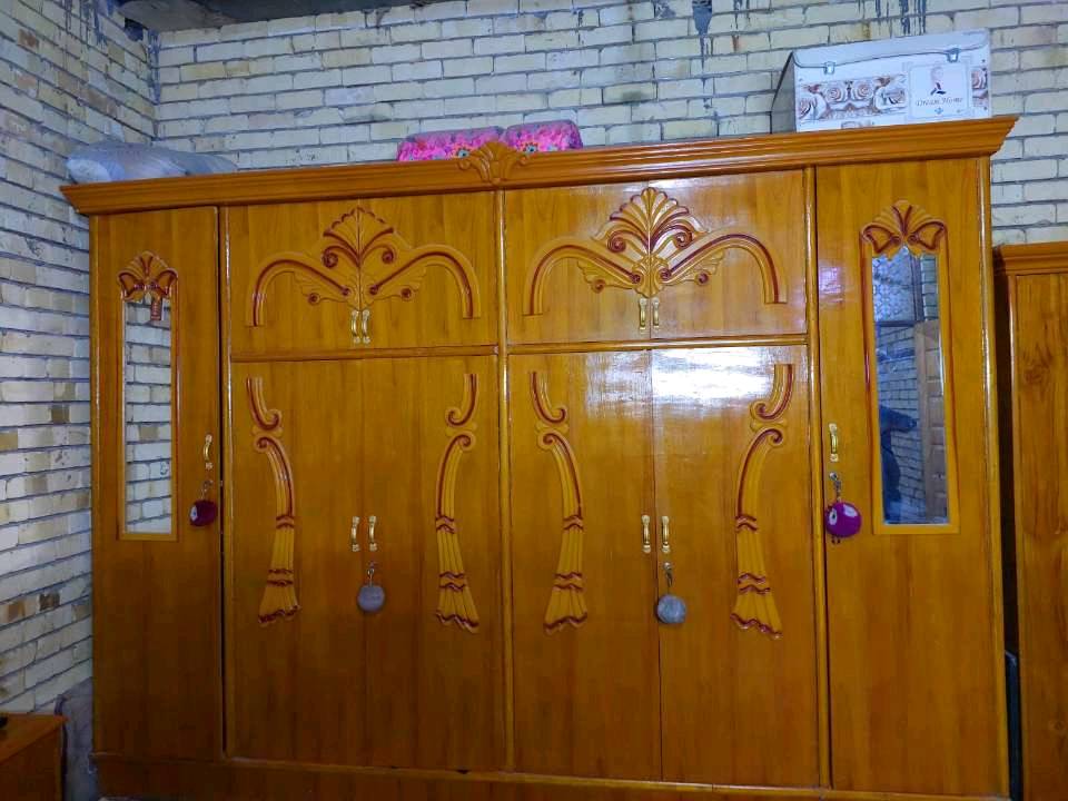 كنتور 6 ملحق 
كنتور ميز تواليت كومدينات 2 زاويه جربايه 850 وبيها مجال 
