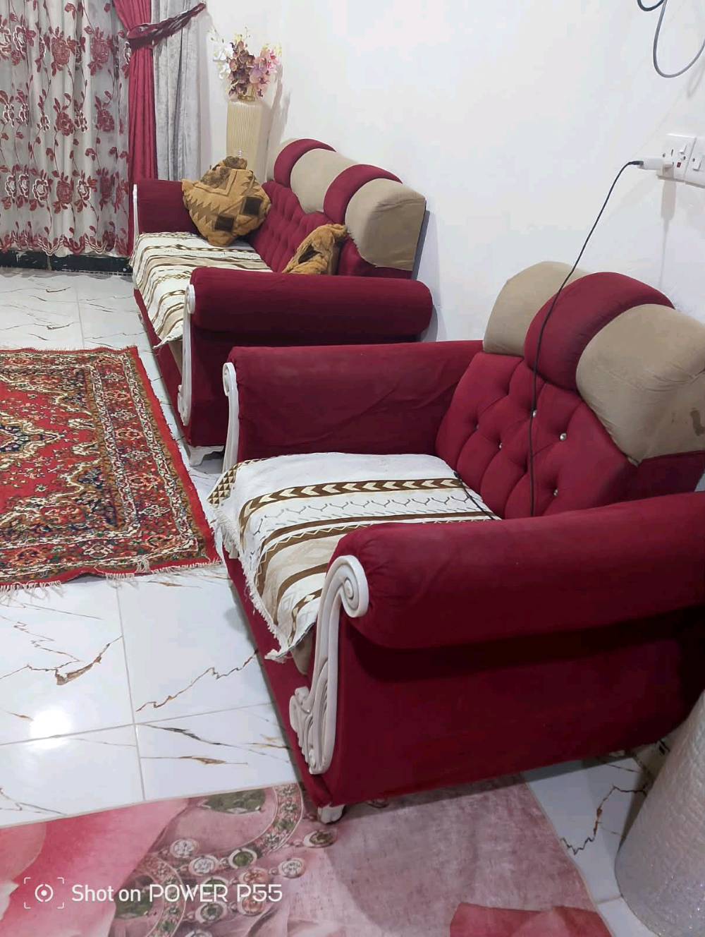 ٤ قنفات • ٢ كبار ٢ صغار • نظيفات