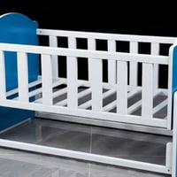 سرير هزاز • حديث الولادة • لحد سنة