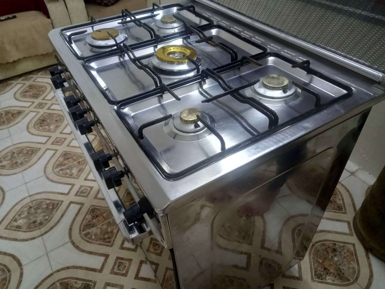 طباخ رويال مصري للبيع شرط الشغل نظام بوري الفرن خطين السعر ١٧٥ ألف العنوان موصل حي الصدام بعد السيطرة عالشارع العام طريق بعشيقه *********** *********** يوجد توصيل داخل الموصل موصل, نينوى
