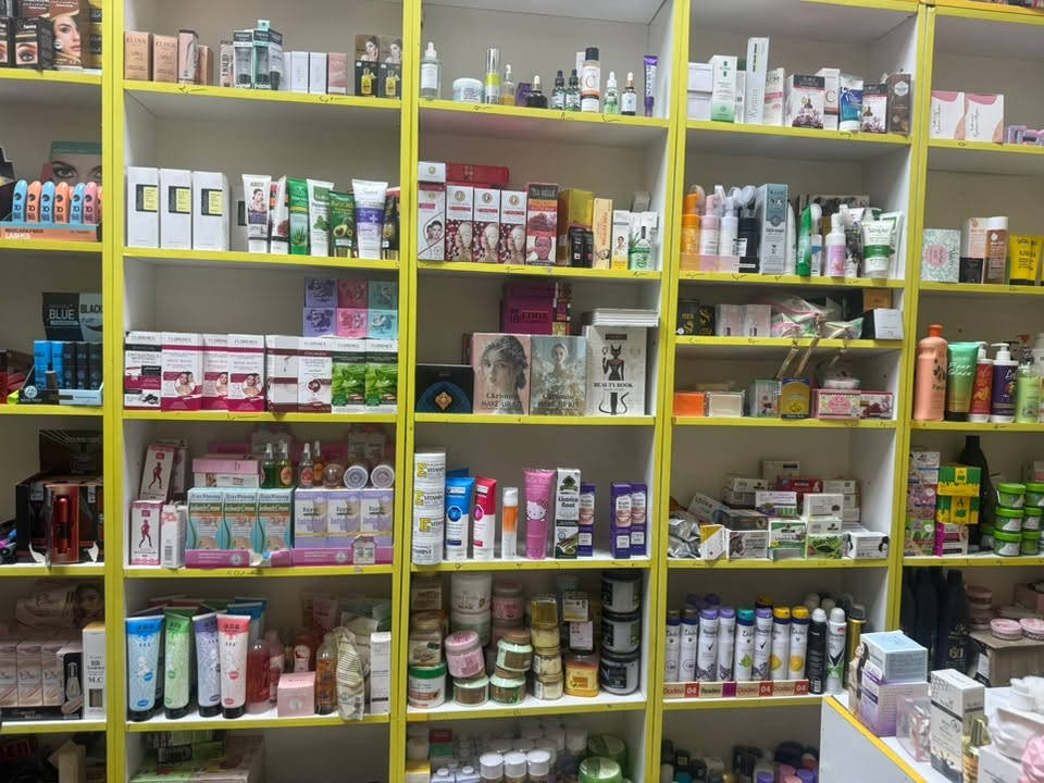 المحل. بي. غراض. فوك. ل عشر ملاين  كول سعر وبل خدمة.  ***********
