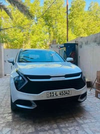 كيا سبورتاج2024خليجي ابيض السياره مكفولة عده طخات صغار ماشية40كم مواصف...