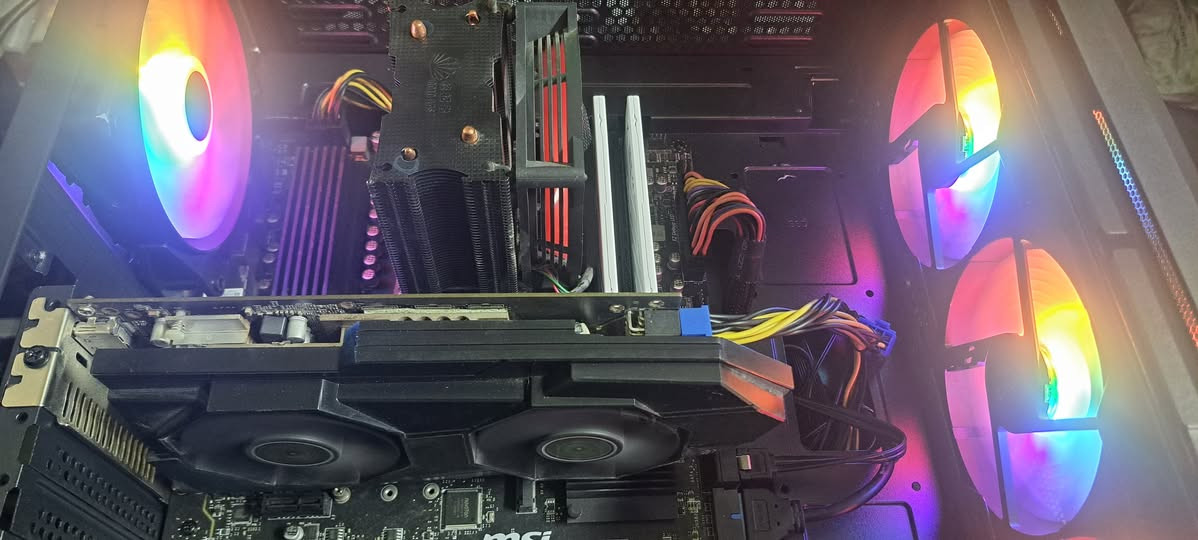 كيس تجميعة العاب 

المعالج  ryzen 5 5600x

التبريد غازي  ag400

الرام   kllisre  ddr4 16gb

المذربورد  msi b550m pro-vdh wifi

كرت الشاشة axel rx 580 8gb

الكرت اصلي مو صيني

الهاردات. ssd 500    

البورسبلاي  deepcool 500w

كيس galax case 4 fan

سعر الكيس 635 الف 

بغداد شارع الصناعة 

لايوجد توصيل رقمي ***********
