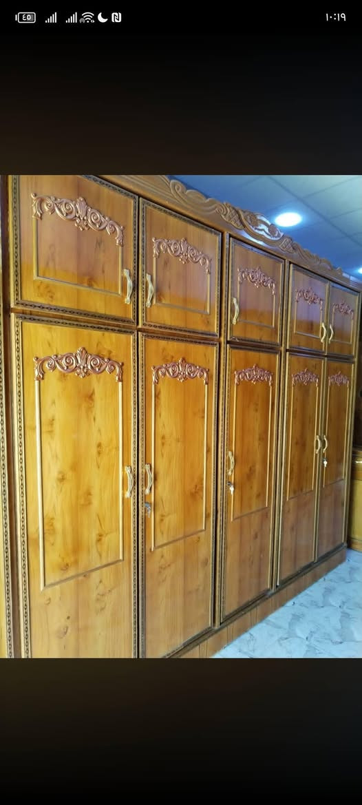 سلام عليكم يوجد كناتير للبيع 5 أبواب ملحق أو 6 أبواب ملحق مستخدم قليل اخو جديد سعر 450 وبي مجال *********** 
 واتساب مكان الرمانه
