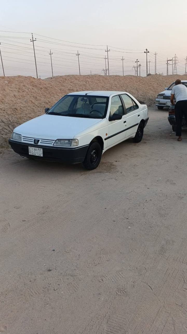 سلام عليكم بيجو روى موديل ٢٠٠٩السياره جديده مكفوله من الضربه بيه صبغ بلبنيد فقط مكينه  وكير وتبريد وتخم تاير وحداده كله جديد صاحبه ايريد مداور ملاحضه مكلف بنشر*********** السعر 28
