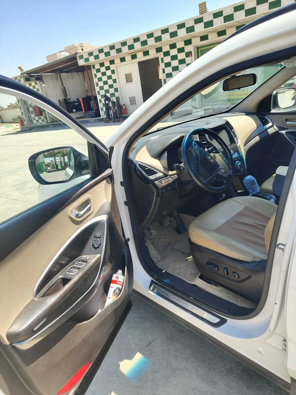 🔥 للبيع سانتافي 2013 خليجي V6 🔥

🚘 هيونداي سانتافي 2013
🇬🇨 خليجي — 6 سلندر
💰 السعر: 163 مليون

✅ مكفولة من الضربة والصبغ
✅ باقي البدي مكفول
⚠️ فقط رصعات جداً بسيطة بالجاملغ الخلفي الأيمن
🔧 المكينه مبدل كازكيت فقط
✅ باقي السيارة كفالة
📑 السيارة بأسمي
📅 السنوية لغاية 2030
🔢 رقم بابل

📌 الفحص للجادين، والسيارة تستاهل.

***********

