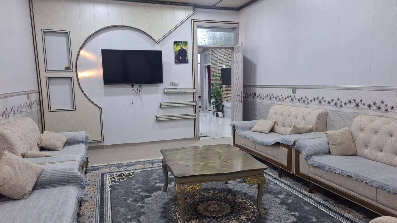 خــانوو150م لـەڕزگــــاری نرخی320گــڵاومعملـــــــــــــــــــە
لــەگــەره کی سـەنــگاوەکـان تـــە،نشــت مــزگـەۆتی پیشــەوا
پـــاڵی مــزگەتی پیشـەوایـه  بــلاش فــــــەریای کـــــــــــەوە
ئـەم پـیشـتر نـرخی420گڵابـوبـڵام نـرخیمان دابزندە ئیســتا
کــــاونـتـەر لـە گــەڵدیــە بـەدیـــــاری بــۆکــــــریـــــــــــــــار
ــــــــــــــــــــــــــــــــــــــــــــــــــــــــــــــــــــــــــــــــــــــــــــــ
پـــــــەلـــە بـکەو لـــەدەسـتی خــۆتی دەرمـــــــاکـــــــــــــــە
دووژووری لـــــــەســـــــەرووە هـــــــــەیــــــــــە🙋🙋🙋

#خانووی_مۆدێرن بۆ فرۆشتن ⛪💒
ناونیشان 📍 قەزای ڕزگاری (سموود) 
 
◼️ گەڕەکی سەنگاوییەکان بــــــەردەم چۆڵـــــــــــــــــــــــــە
◼️ ڕووبەری 150مەترە و ڕووی لە سلێمانییە 
◼️ تاپۆیە بەمەرجی تەحویل 🙋🙋
◼️ خانووکە کامال کاشییە زۆر پاک و جوانە 
◼️خانوەکە تازەەیەو یەک ساڵ دروست کراوە کاملا دەکتد

🔴 ژوورەکانی ئەم خانووە پێکهاتووە لە ⬇️

🔶 میوان 🪑🚪
🔶 مطبخ 🍽️🫖
🔶 مساعد مطبخ 🍽️🫖
🔶 هۆڵێک 🖼️
🔶 دوو ژووری نوستن 🛋️🛏️
🔶 ڕۆشنایی 🪟
🔶 مشتەمەلات 🛁🚿

بۆ زانینی نرخ 💵 تەنها خاڵێک لە کۆمێنت دانێ ڕاستەوخۆ بە نامە نرخەکەیت پێ دەگات یان پەیوەندی بکەن بەم ژمارانەوە 📲📞📳***********

ئێوەی بەڕێزیش هەر موڵکێکتان هەبوو بۆ فرۆشتن یان ویستان بیکڕن دەتوانن ڕەسم و زانیارییەکانتان بنێرن بۆ ژمارە ڤایبەری 📳✅ ***********
