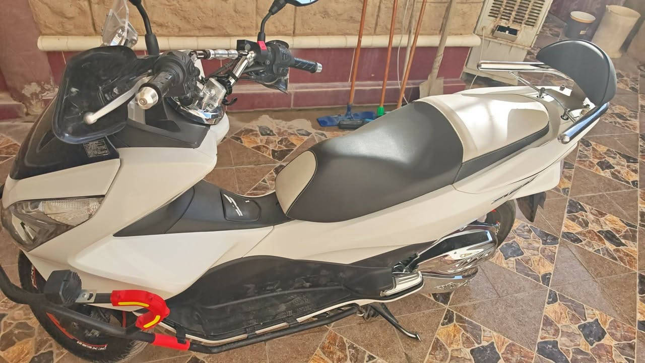 pcx جيل ثاني ياباني
محرك 125
ماشيه 16الف 
السعر 18.5$
من دون الدرع ول تجوه 
الشراي ينتصل
ديالى بعقوبة 
***********
