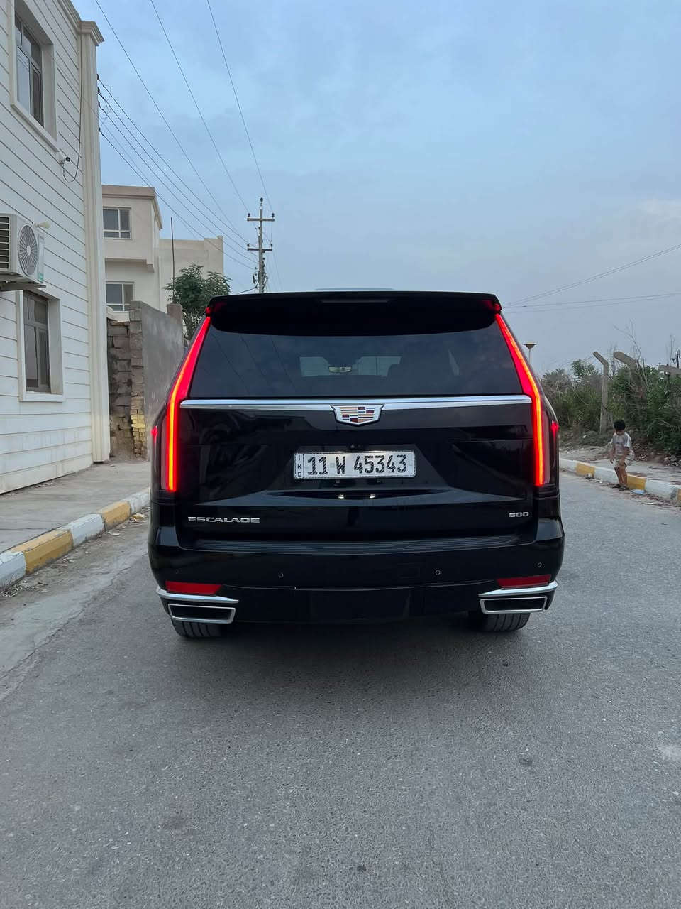 كديلاك سكاليد  2022 
دخول جديد

رقم بغداد بسمي هزه وفحص جديده 

رقم الهاتف: ***********

السعر 560 
حادثها تصليح جاملغ وباب خلفي 
وصور الحادث والسونار مرفقات مع المنشور 

-حجم المحرك 8 سلندر 6200. 
-سقف شامو 36 سماعة 
-سقف بانوراما. 
-زينون عالي ناصي آصل. 
-جنطة كهرباء. 

-بصمة ابواب وتشغيل عن بعد. 
-خاصيه جعل المحرك 4 سلندر اقتصادي. 
-كامرات ميحطيه 360 درجه. (٥)كامرات. 
-اشاير مري.قابله للطيء. 
-رادر جانبي مانع اجتياز+رادر امامي. 
-سستم صوت متكامل. 
-تدفئة+تبريد المقاعد. 
-حساس امامي+خلفي. 
-المقاعد الخلفي شفط كهرباء. 
-كونترول تبريد خلفي منفصل. 

-فور ويل درايف. ٤*٤. 
-مقود كهرباء. 
-الكراسي كهرباء. 
-خزن ميموري لكرسي السايق. 
-اوتو ستوب. 
-هاند بريك بصمه. 
-تحديد مسار. 
-داتو شو شاشه ليزري. 
-تبريد مناخي. 
-تحكم ستيرن جهتين.
العنوان ذي قار سوق الشيوخ الطار
