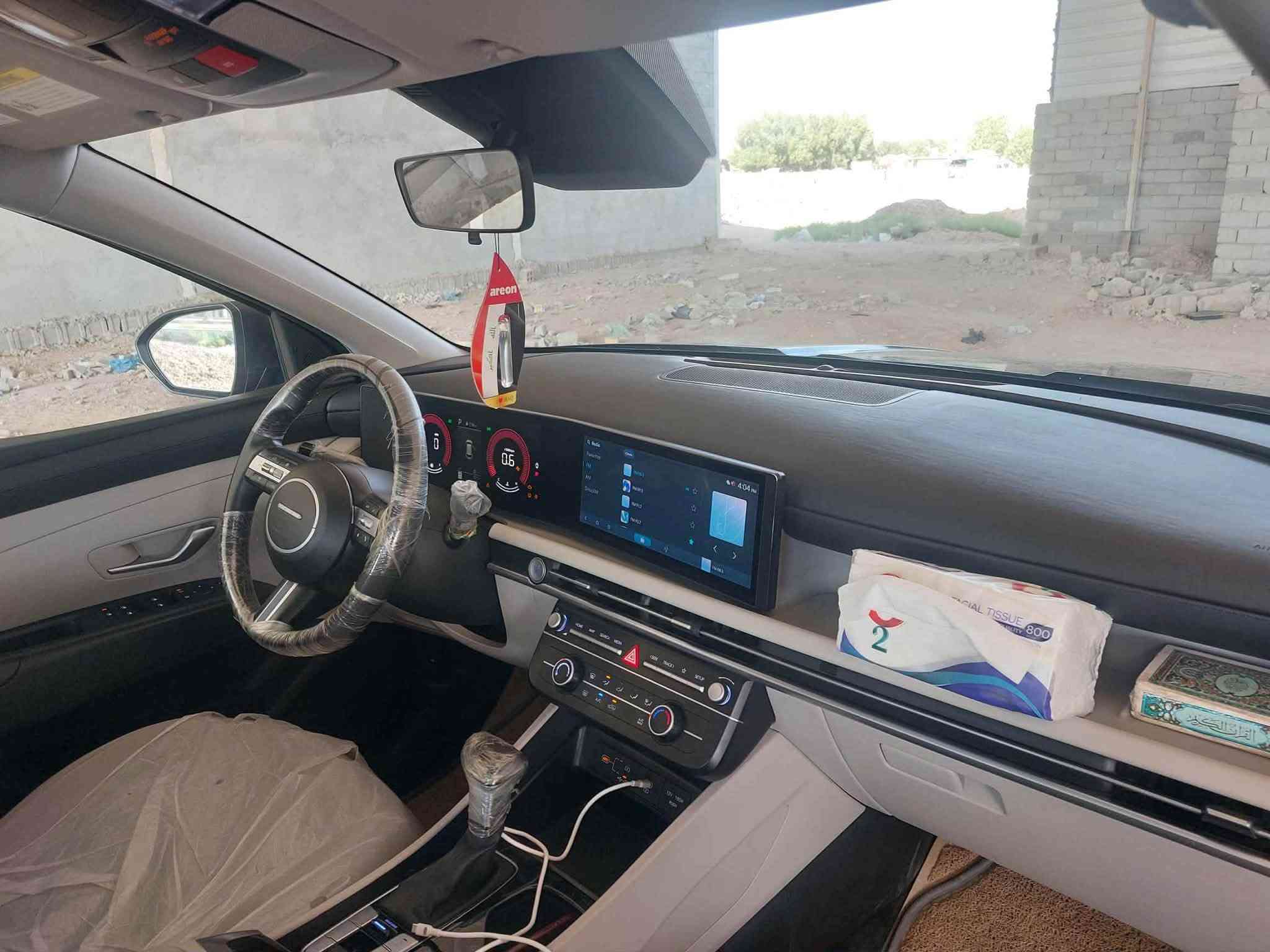 توسان 2025 
صبغ بنيد فقط 
ماشية 17 الف
رقم بغداد السعر 180 وبيهة مجال 
هذا رقمي ***********
