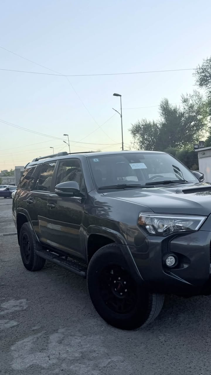 السلام عليكم فورنر للبيع
مديل 2023 Trd off rod
سياره فول للاخير معروفه مواصفاتها بعد 
فتحه بصمه 4جام اوتو 
فور ويل 
دبل اكسل 
سياره كلش حلوه وجديده ما مستخدمه ابد 
ماشية 10الاف فقط مشي امريكا 
حادثها بنيد فقط مبدل قطعه وحده مبدله 
وبيها بارد شي قليل 
رايدها 32الف يعني 3دفاتر و20ورقه والله يرزق الجميع💵
مكاني بغداد شارع فلسطين 
شراي خابر ***********
