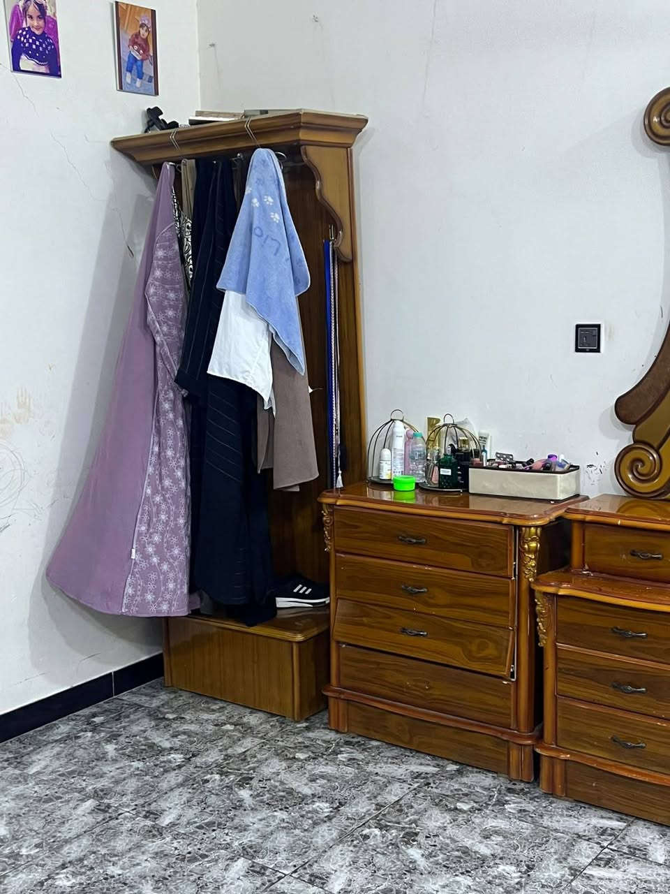 غرفه اخشاب صاج عراقي للبيع السعر ٧٠٠ وبيهه مجال للشراي العنوان بغداد الدوره البوعيثه التواصل على هذا الرقم ***********
