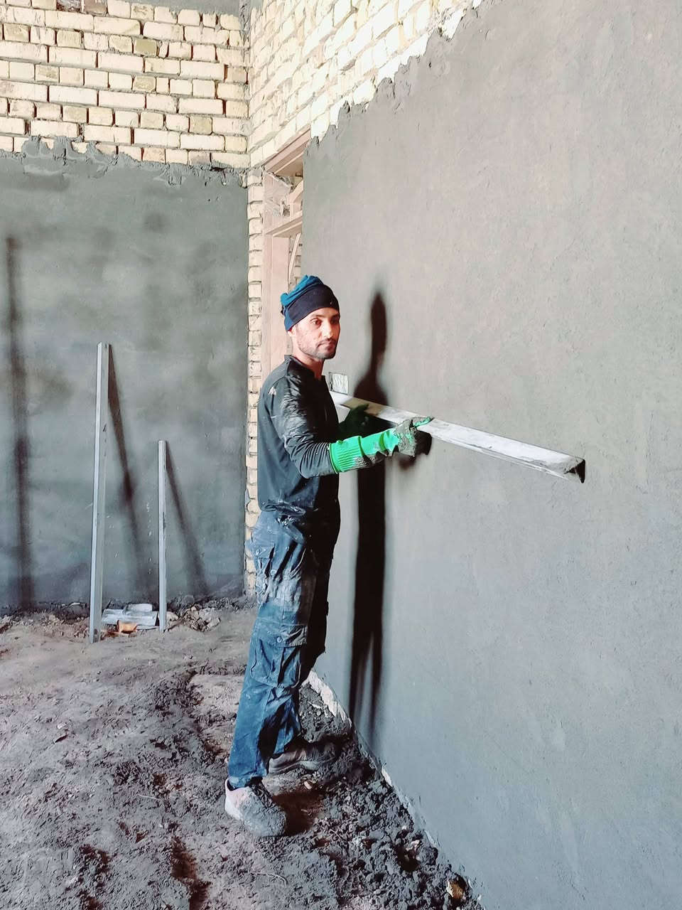 جزء من عملي🧿
خلفه لبخ وبياض وسيراميك ارظي وجداري شغل درجه اولى والتزام بل عمل متفرق حاليأ مراسله او اتصال ***********
