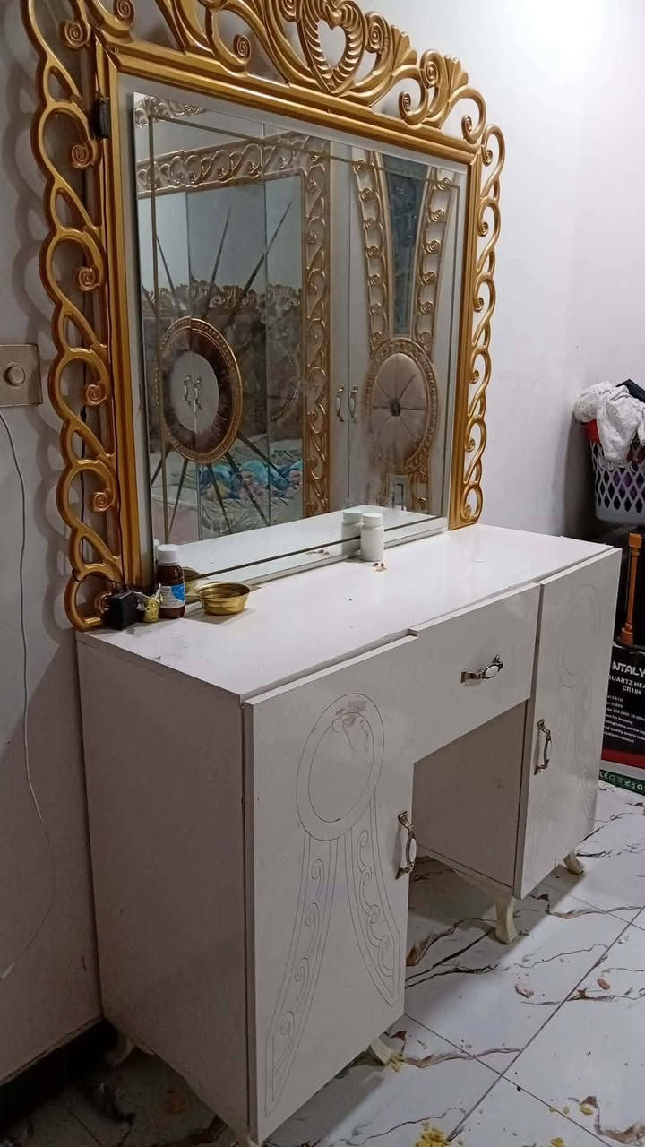 للبيع • مجال