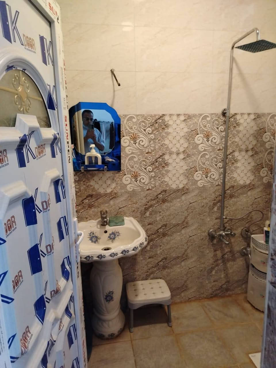 #دار للبيع في تكريت
#دار للبيع في تكريت 
#الموقع حي الجمعية
#مساحة 100م
#الابعاد5*20
#شارع 6م
#طابقين 
#سعر120مليون قابل للتفاوض 
#للإستفسار 
مكتب محمد الغبينة للعقار تكريت شارع الأربعين مقابل متنزة الياسمين قرب التجنيد القديم 
#للاتصال
***********
***********
