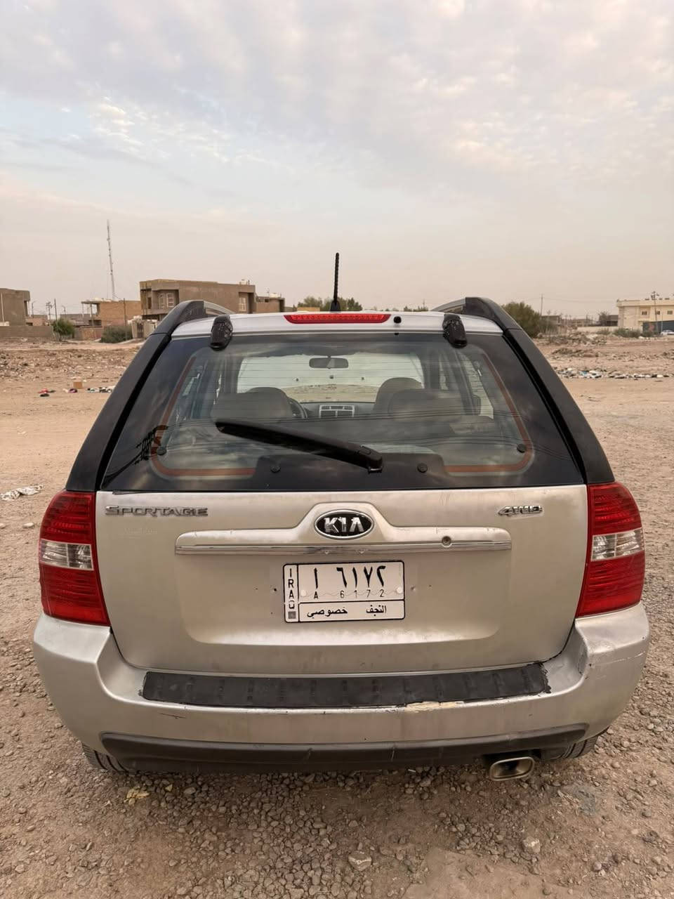 السلام عليكم ورحمة الله وبركاتة
🚘 للبيع سبورتج موديل 2007
مكفولة من كلشي، لا كص ولا دعمة، 
والسيارة على حالتها. السيارة نظيف حيل 
تعال وشوفها بعينك واحكم بنفسك 👌
📍 المكان: الديوانية – قضاء عفك
📞 للاستفسار: ***********

