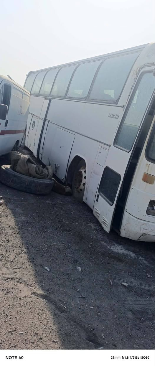 باصات 2 متروكات للبيع وصلن ثنينهن 12 مليون ابيع لو يجيبن اكثر ***********اليريدهن حياه الله

نص مكتوب في الصور:
- NOTE 40 23mm f/1.8 1/231s ISO50
- NOTE 40 29mm f/1.8 1/213s ISO50
- NOTE 40 23mm f/1.8 1/193s ISO50