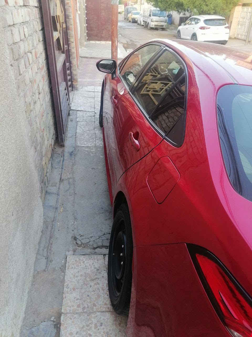 السلام عليكم للبيع كورلا ٢٠٢١  وارد أمريكي حدثها الجاملغ الخلفي والباب السعر ١٤٥$اوبيها مجال بسيط تفاصيل ازيد اتصل على الرقم *********** بي واتساب
