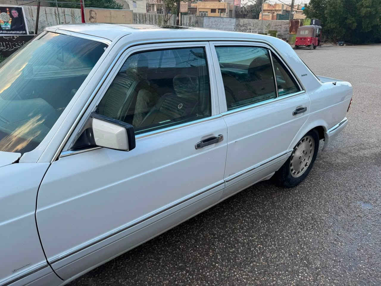 السلام عليكم مرسيدس ٨٦ بلاديه كير ومحرك مكفولات تبريد ثلج منظومه جديده تخم تاير باتري جديد باسمي تحويل مباشر كهربائيات شغاله السعر ٥٠ حي لاعلام لاتصال ***********
