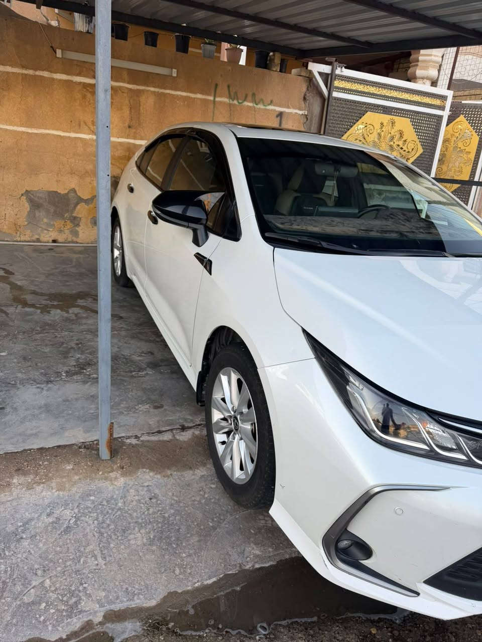 سلام عليكم للبيع كورلا 2024 ساز بانزين ماشيه 75 الف كيلو مكفوله من الصبغ المواصفات سلايد حساسات كامراه وباقي المواصفات معروفه السعر 185ورقه وبيه مجال  عنوان السياره ابو غريب النصر والسلام الاستفسار *********** بغداد, العراق
