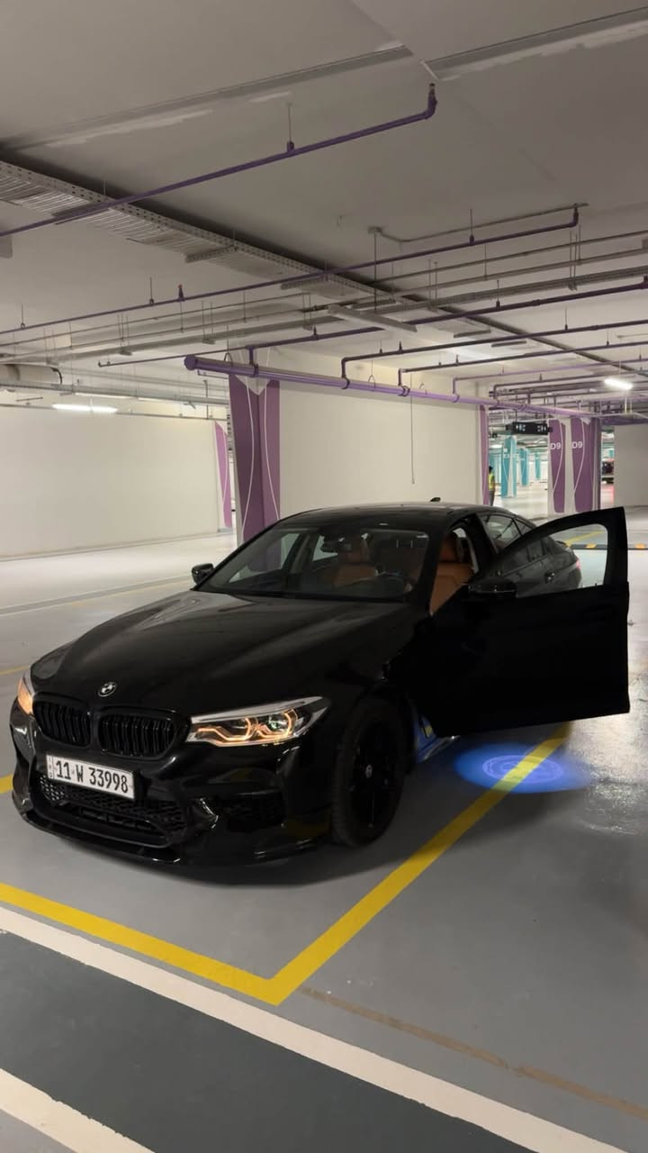 السلام عليكم للبيع bmw 530i 2020 وكالة
العروش

وكاله عروش

السياره بيها حادث جاملغ وحافه بنيد جاملغ راجع بارد وبنيد مبدل وكاله اصلي 

بدون ايرباكات

ماشيه ٨٧الف كيلو متر

عليها دعاميات m5

داون بايب +شوته رياضيه +دبات اكزوز رياضيه كل غراضها الاصليه موجودة

مكينه مفتوحه

كير كفاله

***********
