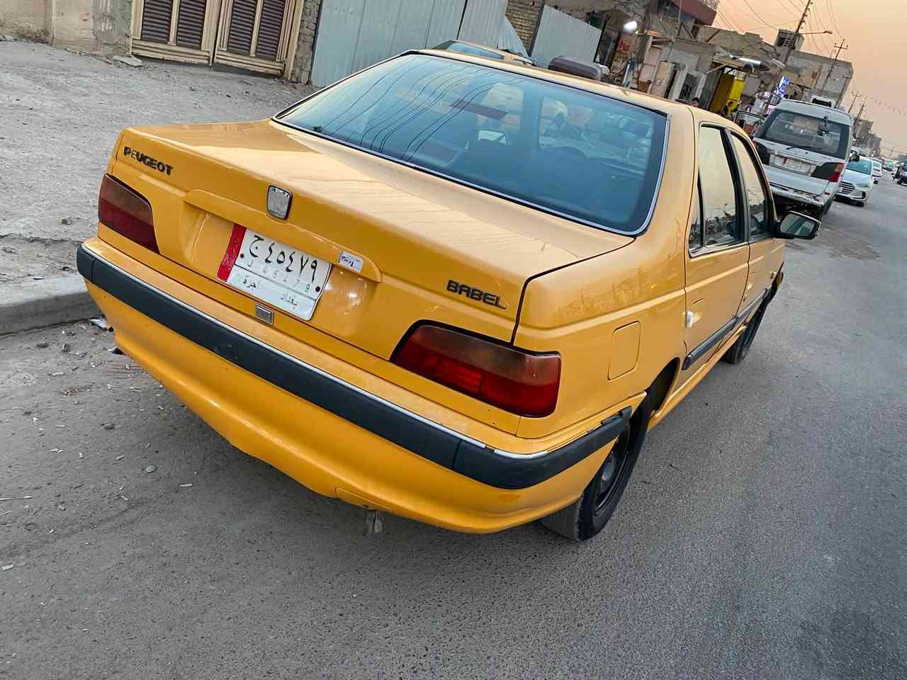 بيجو بارس موديل ١٥ سياره خير من الله تدفئه تبريد مكينه خير من الله الصدر نضافه ٥٠ ٪؜السياره بيها ضربه باب الي خلف السايق فقط لا مبدل ولا معجون على البارد السعر ٤٥ رقم الموبايل ***********مكاني بغداد البياع
