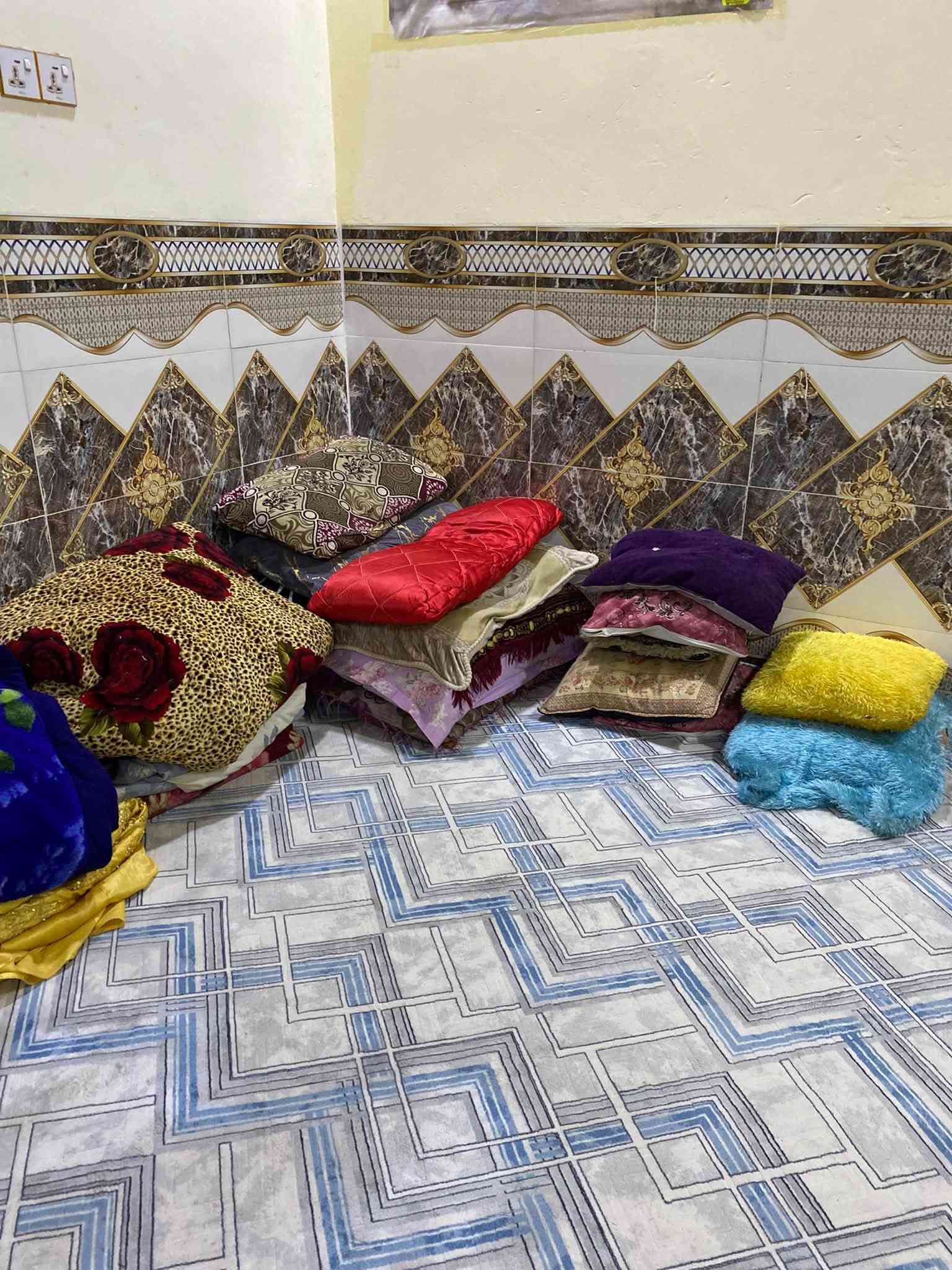 كنب • مستعمل • للبيع