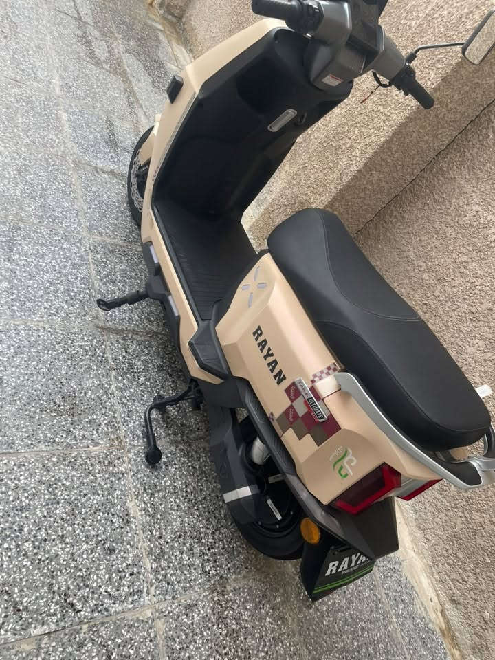 ريان • آخر موديل • ٦ بطاريات