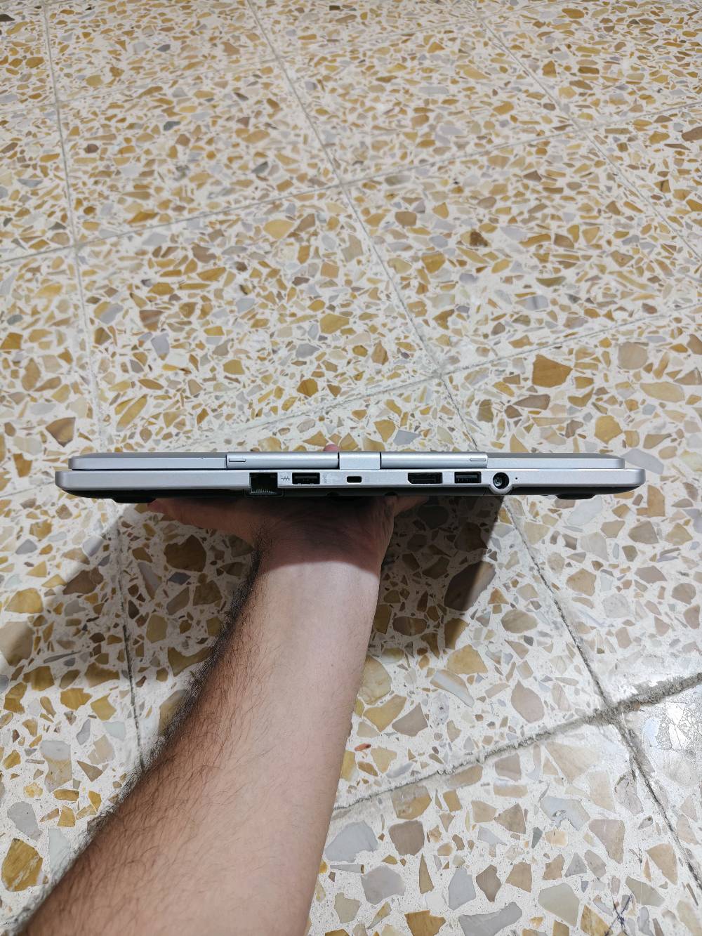 HP 810 G3 • قلاب 360 لمس • i7 الجيل الخامس