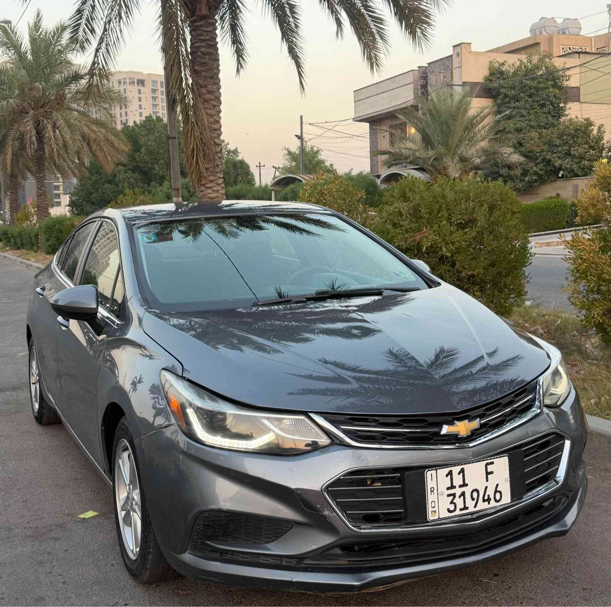 السلام عليكم للبيع شوفرليت كروز 2018 وارد امريكي حادث جاملغ و بنيد صبغ ثلالث قطع بدون دواخل مواصفات LT ( شاشة جبيرة بلوتوث - كار بلي - تحكمات ستيرن - لدات امامية - ويل كب - كامرة دوارة - كروس سرعة - مانع انزلاق ) وباقي الموصفات المعروفة 
ماشية 84 الف فقط 

محرك وكير مكفولات ممفتوحات 

ممتعوبة جاهزة من جميع النواحي 

رقم بغداد ب اسمي هزة سنوية ارقام كلهن جدد

السعر 79 ورقة وبيه مجال 

للاتصال *********** بغداد, العراق
