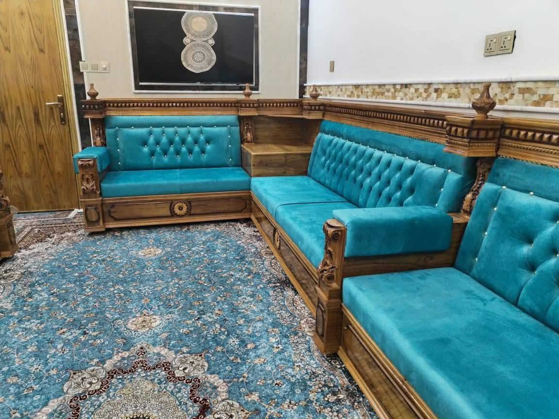 بسم الله وعلى بركت الله تم فتتاح دوشمه جميع ادواوين حسب اطلب بئدارت حسين كركوك ***********/المكان محلات الحاج عدنان الكريم بالقرب من اسواق ابو همام/المكان فلكت فرسان العلم مقابل معمل اذره
