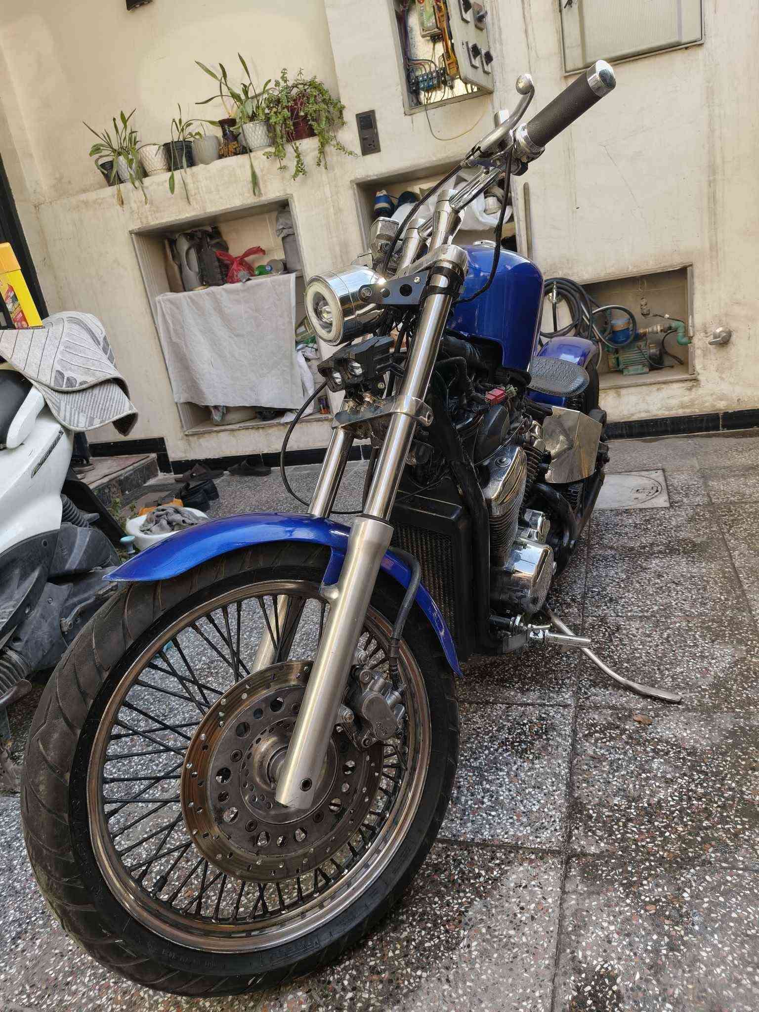 سلام عليكم هارلي ببر 400cc دراجة نضيفة عليهة ادامة كاملة مكينة وكير وكلشي مكفول لايت زنون ويالة نيكل دراجة تعبان عليهة ومرتبهة علة ايدي للبيع مكانهة الشعب السعر ١٫٥٠٠٫٠٠ الف وبيهة مجال رقمي *********** فقط بيع بغداد, العراق

