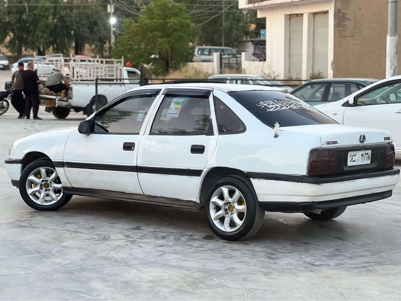 سەرەتا بەناوی الله ئۆپڵ فیکترا 1992 مەکینە20گێرومەکینە بەشەرتی ١٠٠فیتەر ئاڕم پلاستیک سلێمانی ئاڕموو ئەوەلیاتو موسوو بڕاوە  بەشەرت پشتوو پئشی کەپسە  بئ دەعم پاوەروکارەبی گشت گیانی بەشەرت سڵایتە و چوار تایەو ویلی ئین فنیتی لۆکی لەژێرە 
سەیارەکە تووندوو تۆڵە یەک دینار مەسروڤی تێدانیە پشتوو پێشی تازە تووند کراوەتەوەو بئ خایسە سەیارەکە جائیزەو ماڵی دۆستە خوار بازاڕەو پارەی علوجێکە١٨$معامەلەیەکی برايانه شوێن کۆیە لەخزمەت گشت منداڵە فەقیرئکم ژمارە تەلەڤۆن واتس ئاپ ڤای بەر
ژ.م(***********)
ژ.م(***********) أربيل, العراق
