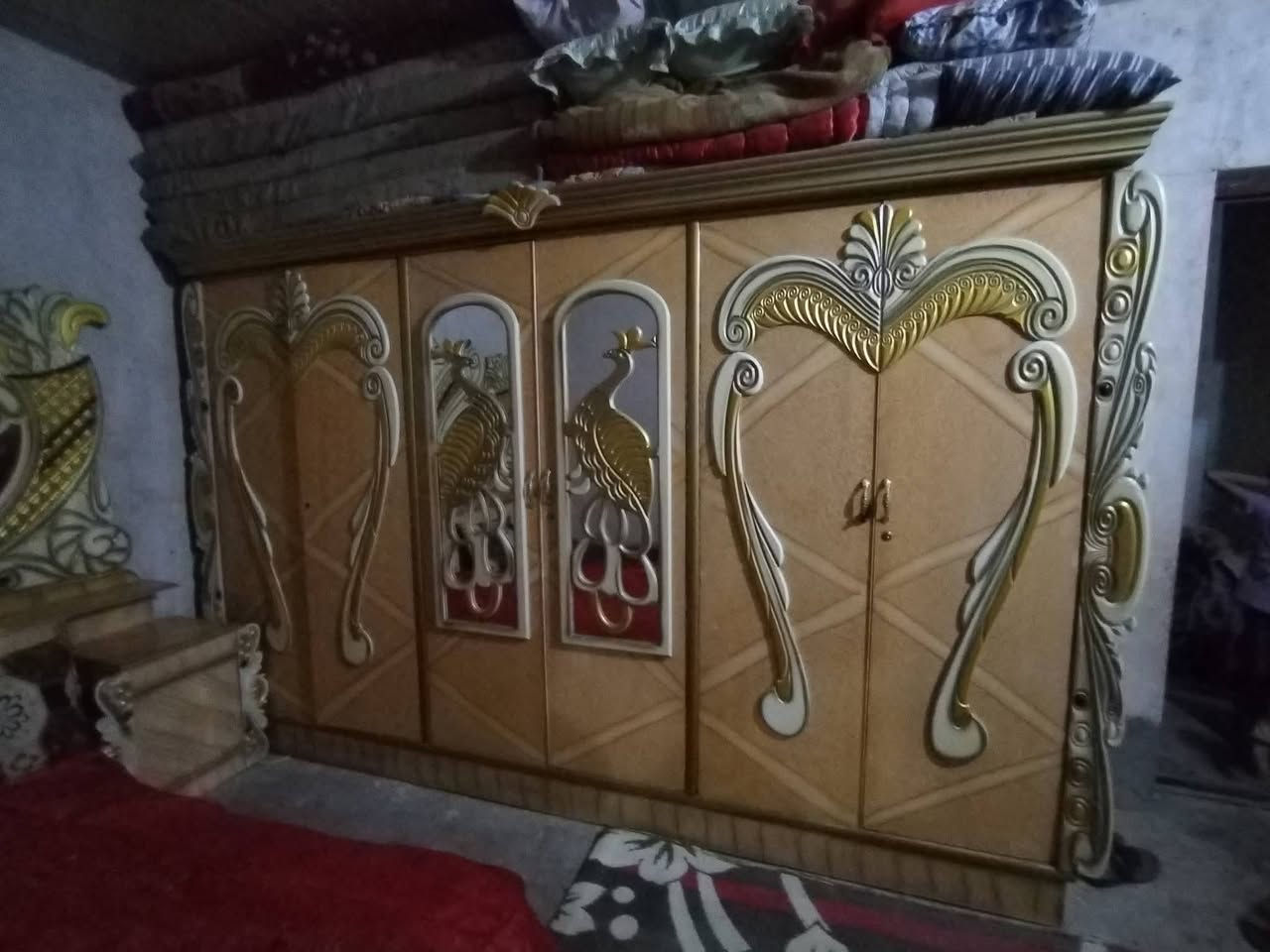 سلام عليكم عندي هاي القرفه للبيع كلشي مابيهه رايده ٥٠٠ وهاذه الرقم *********** غير متواجد عل فيس
