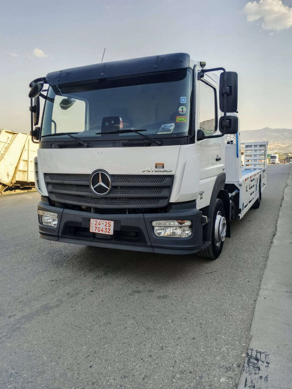 السلام عليكم ورحمة الله وبركاته ❤️

🔥 للبيع / اتيكو كرين فلات الوحش 🔥
ماشاءالله تبارك الرحمن — جديد جديده (0) ❤️💪

🚛 الموديل: 2016
🔹 الحجم: 1224
🔹 6 سلندر / 8 برغي
🔹 فول فول مواصفات

⭐ المواصفات:
تبريد ثلج ❄️ + تحديد سرعة + استوب كهرباء + هاف
جام كهرباء + حساس ورادار + تراكشن
دگمة هزو سعود + مرايات كهرباء
گير اتوماتيك + قفل مركزي
خلفي وأمامي جوبلس + جوه اكتروز
باب دفتري + مواصفات كاملة

💪 ماشية 500,000 كم حقيقي
📏 طول البودي 6.80 متر + قاعدة جوكر

❤️ السيارة ماشاءالله جديدة ونفس الصورة
🛞 تخم تايرات وباتري جديدة

🔒 گير + محرك + شاصي + اكسل + سبوخ
شرط مكفول وكفالة عام

🔥 السيارة بمعنى الكلمة حلو، ما مشتغل عليها أي شغل، وحتى الأدبلوش متروك!

📍 العنوان: السليمانية – مركز المدينة، قريب السرجنار

📞 ***********
🔥 شاباز كرين سليماني
Shabaz : Kren

