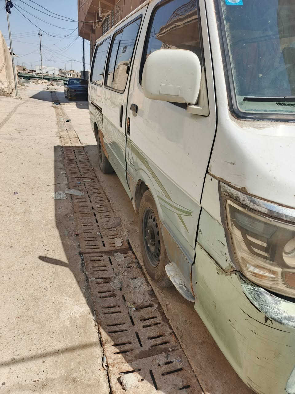 جنبي ناصي • ٢٠١٠ • رقم بغداد