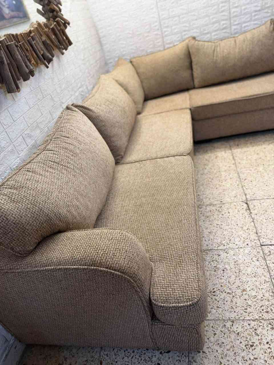 جمعـه مباركه
يالله حبـايب كورنر أمريكي ٨ مقاعد نضافه 100/100 اي ضرر  مابي مكان بغداد المنصور رقم الهاتف ***********

